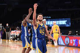 Curry, warriors go on big 4th quarter run to down champion lakers. Final Score Steph Curry And Warriors Beat Lakers 115 113 Golden State Of Mind