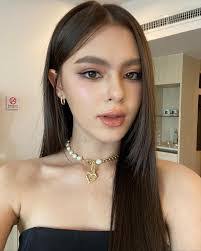 Marissa Lloyd's Instagram, Twitter & Facebook