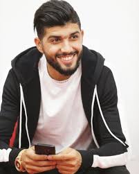 نشر فرجانى ساسى لاعب نادي الزمالك عبر استورى الانستجرام الخاص به صورة لطفل يحمل طائر ورقية صممت على عشق لا ينتهى، ليبدى فرجانى ساسى إعجابه الشديد بالصورة. 7 ÙØ±Ø¬Ø§ÙÙ Ø³Ø§Ø³Ù Ideas Zamalek Sc Mens Tshirts Mens Tops