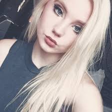 tia willis (@willis_tia)