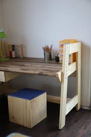Individuelle Mobel Selber Bauen Kinder Hocker Kinder Schreibtisch Kinder Tisch Und Stuhle
