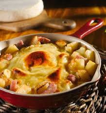Reblochonade La Vraie Recette De Tartiflette De Savoie Recette Recettes De Cuisine Recette Tartiflette Tartiflette De Savoie