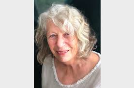 Meet Geologic Sensation Painter Nancy Evans