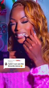 Amanda Dancing by Zuchu