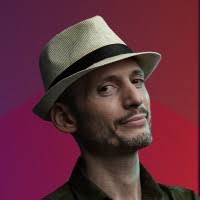 1100+ perfiles de «Ermel»