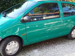 Image result for Vert Fonce 1995 Renault