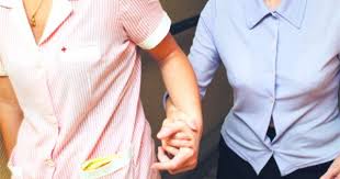 Maison De Soins Specialisee Dans L Accueil Des Personnes Agees C D Pazery Crf Centres De Soins Pour Soins A Domicile La Croix Rouge Francaise Croix Rouge