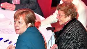 We did not find results for: Angela Merkel Nimmt Abschied Von Ihrer Mutter Beisetzung Von Herlind Kasner