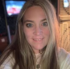 Stacey Reiter's Instagram, Twitter & Facebook