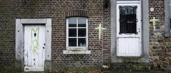 L'un d'eux se suicidera, il finira seul dans sa maison et sur ses. La Ferme Maudite A Thimister Clermont Fait Fuir Les Acheteurs Sudinfo Be