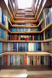 Really Awesome Idea Plus A Great Space Saver Shelving Books Under Stairs Book Staircase Staircase Bookshelf Bookcase Stairs
