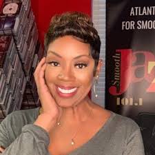 Rene Miller's Instagram, Twitter & Facebook