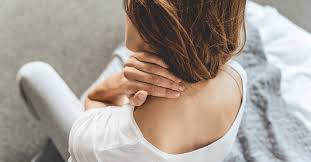 Several ligaments attach your upper arm bone, or humerus, to your shoulder blade, while others attach the lower end of the humerus to the bones of your forearm. Fixing Upper Back And Neck Pain