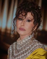 مبروك ست الكل 💛⭐️💛 Makeup by me Hair by Farouk Darwish Photographer Marc  Maroun