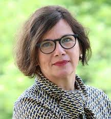 Laura Demare's Instagram, Twitter & Facebook