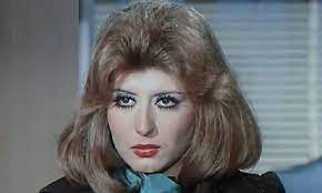 ممثلة مصرية ولدت في مدينة بورسعيد. ÙÙŠ Ø¹ÙŠØ¯ Ù…ÙŠÙ„Ø§Ø¯Ù‡Ø§ Ø§Ù„Ù€ 71 Ø³Ù‡ÙŠØ± Ø±Ù…Ø²ÙŠ Ù†Ø¯Ù…Ø§Ù†Ø© Ø¹Ù„Ù‰ Ø£ÙÙ„Ø§Ù… Ø§Ù„Ø¥ØºØ±Ø§Ø¡ ÙˆÙ…Ø¨Ø­Ø¨Ø´ Ø£Ø´ÙˆÙÙ‡Ø§ Ø§Ù„Ù‚Ø¯Ø³ Ø§Ù„Ø¹Ø±Ø¨ÙŠ
