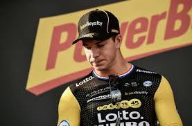 Major crash mars opening sprint. Fabio Jakobsen Niederlandischer Radprofi Nach Sturz Nicht Mehr Im Koma Sportmeldungen Stuttgarter Zeitung