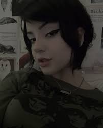 Rachael Strong (rachaelstrong99)