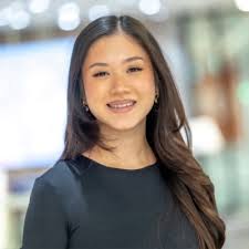 graduated #bachelorofbusinessadministration #juniormarketeer #afgestudeerd  #hbodone