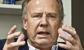 Alfredo Barnechea en trazos sueltos