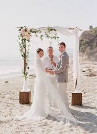 30 Eye Catching Wedding Altars For Wedding Ceremony Ideas Elegantweddinginvites Com Blog Romantic Beach Wedding Beach Wedding Arch Wedding Beach Ceremony