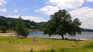 Le Lac De La Raviege