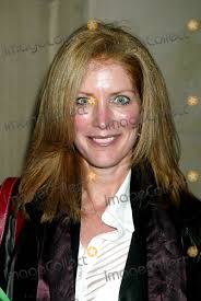 Patricia Kalember Pictures and Photos