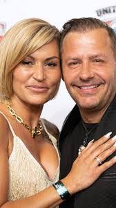 Jasmin Willis's Instagram, Twitter & Facebook