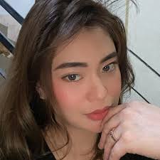 Jade Villegas (@jademvillegas)