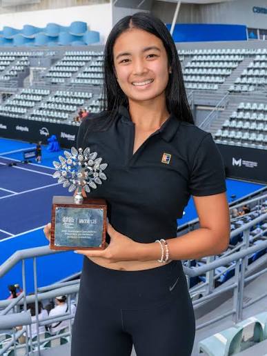 🏆👈 Trophy appreciation post before I start the Asian swing!
