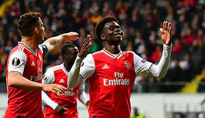 Bukayo saka (born 5 september 2001) is a british footballer who plays as a left wing back for british club arsenal. Gala Gegen Eintracht Frankfurt Und Manchmal Unaufhaltsam Bukayo Saka Vom Fc Arsenal Im Portrat
