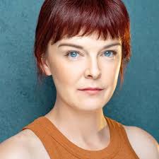 Lora Oliver (@theloraoliver) • Instagram photos and videos