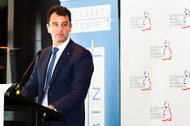 Apps like venmo, cash and paypal are free, but here's who they are telling your business. Westpac Commonwealth Bank And Nab Band Together To Launch Payments App Startup Daily