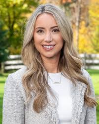 Jessie Gustafson's Instagram, Twitter & Facebook