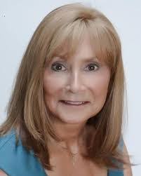 Karen Hildreth's Instagram, Twitter & Facebook