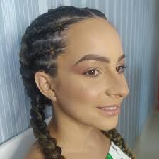 Anne Costa Make Up 添加了1 张新照片— 巴西·...