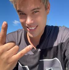 Not sure how I beat this Annoying game lol. Was shocked it had a ending lol