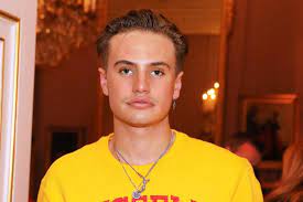 My heart is shattered & to write this feels so wrong and i. Qrdicxl3zm2ffm