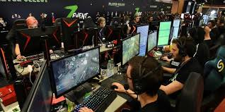 Esports Z Event La Ruche Des Streamers Qui Oeuvre Pour La Bonne Cause Le Point