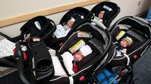 honolulu quintuplets make it home for christmas baby car seats newborn baby car seats triplet babies