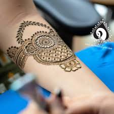 4.4 out of 5 stars 191 ratings | 38 answered questions Henna Designs