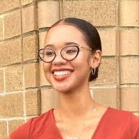 Isabella Grady's Instagram, Twitter & Facebook