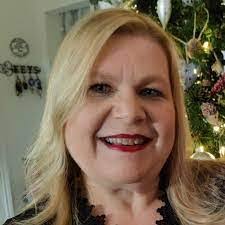 Beth Landrum's Instagram, Twitter & Facebook