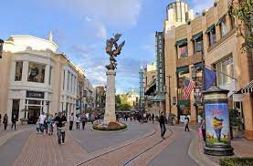 20 Ultimate Things To Do In Los Angeles Grove Los Angeles California Travel Los Angeles Shopping