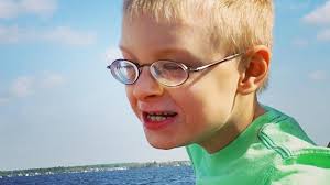 Community helps fund 9-year-old's service dog