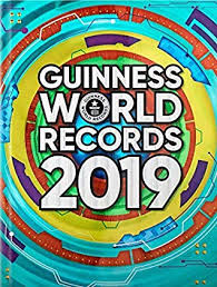 Read on for some hilarious trivia questions that will make your brain and your funny bone work overtime. Guinness Worl Record 2019 Biblioteca Britanico