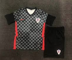 الحديث عن مشاركة منتخب كرواتيا فى كأس العالم 2018 لا ينقطع منذ اليوم الأول فى المنافسات التى تستضيفها روسيا وتستمر حتى 15 يوليو، خاصة أن المقدمات والشواهد. Ø·Ù‚Ù… Ù…Ù†ØªØ®Ø¨ ÙƒØ±ÙˆØ§ØªÙŠØ§ 2021 Ù…ØªØ¬Ø± Ù…ÙŠÙ… Ø§Ù„Ø±ÙŠØ§Ø¶ÙŠ