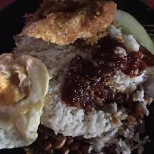 Check spelling or type a new query. Photo6 Jpg Picture Of Nasi Lemak Wak Kentut Kulai Tripadvisor