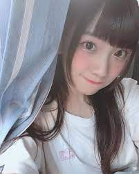冼迪琦sin tik kei akb48 team tp on instagram 胖點可愛點 瘦點漂亮點 選一個 不選咬你喔 虎牙 近照 太近了 頭太大