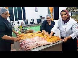 الشيف و الاستاذة فدوى مراتب المعرووفة غادي تقدم ليكم طبلة ديال التريتور أطباق بلادي 164 youtube food food and drink vegetables